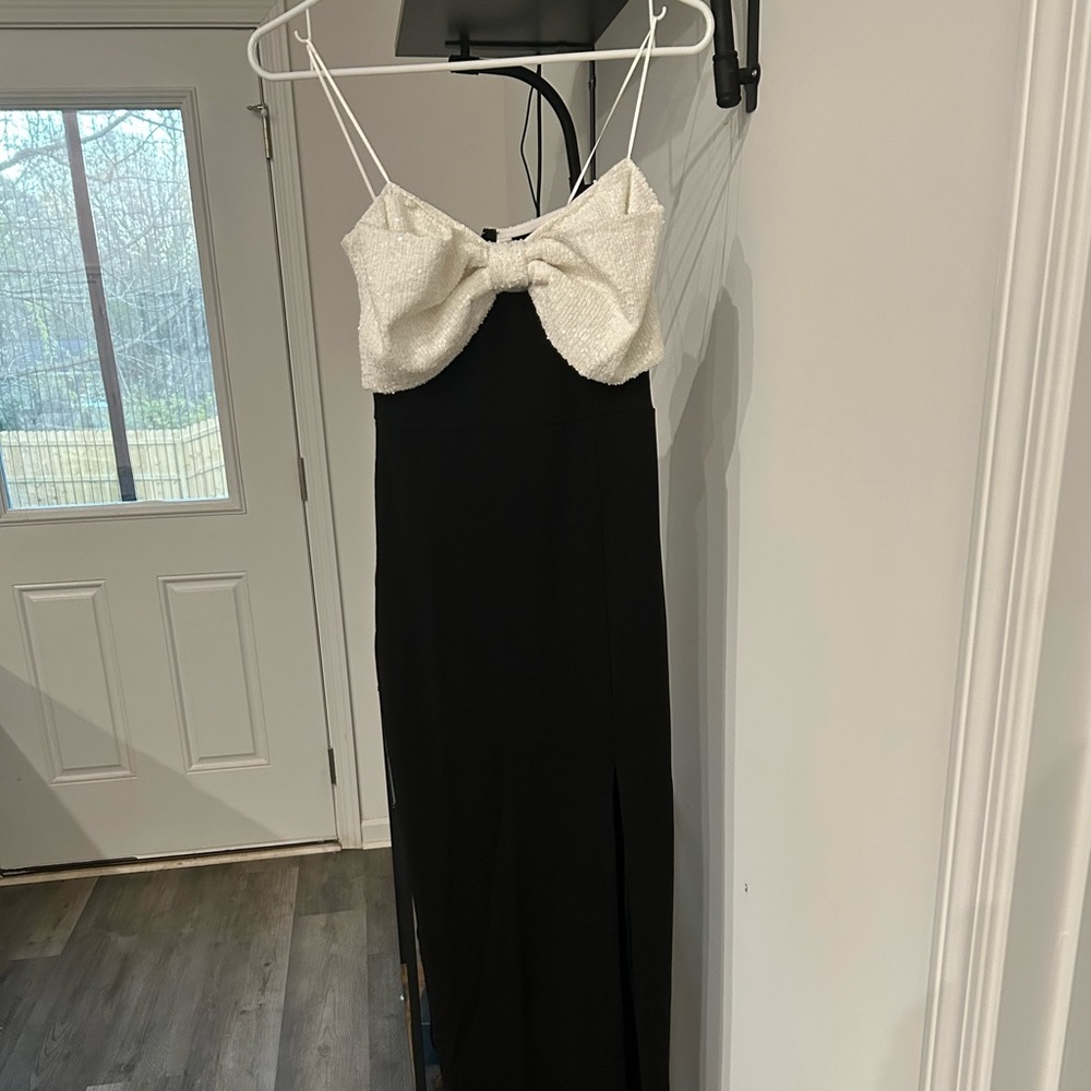 NWT Windsor Bow Dress